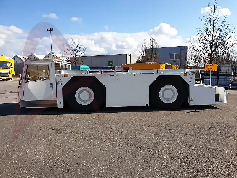 SCHOPF F396C - Влекач на самолети: снимка 3 SCHOPF F396C - Влекач на самолети: снимка 3