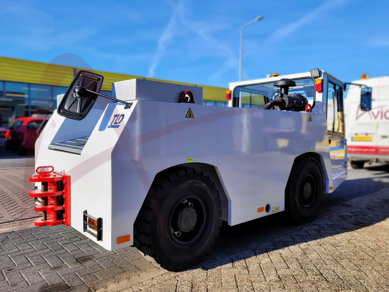 TLD TMX-100 - Влекач на самолети: снимка 2 TLD TMX-100 - Влекач на самолети: снимка 2