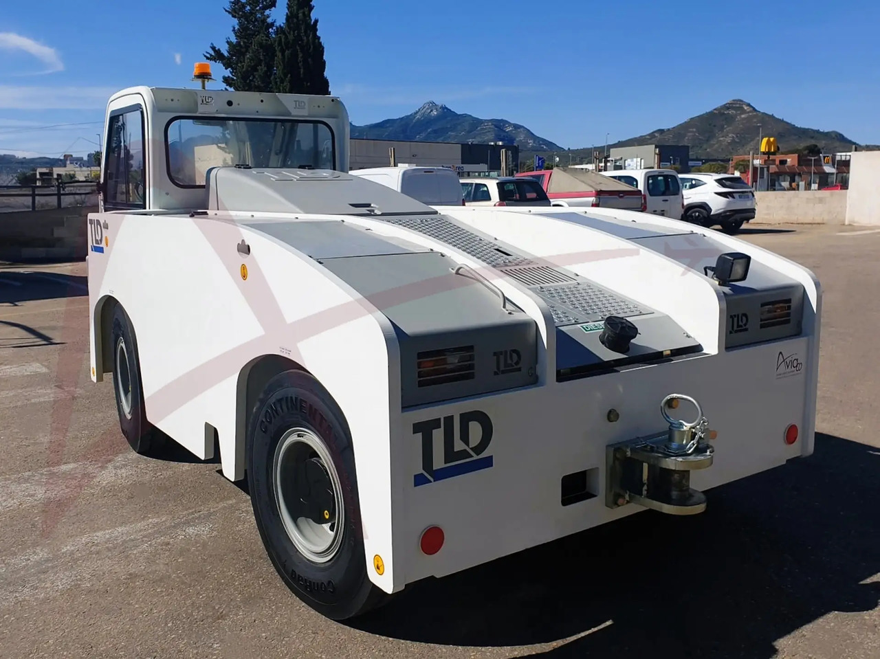 TLD TMX-150/12 - Влекач на самолети: снимка 3 TLD TMX-150/12 - Влекач на самолети: снимка 3