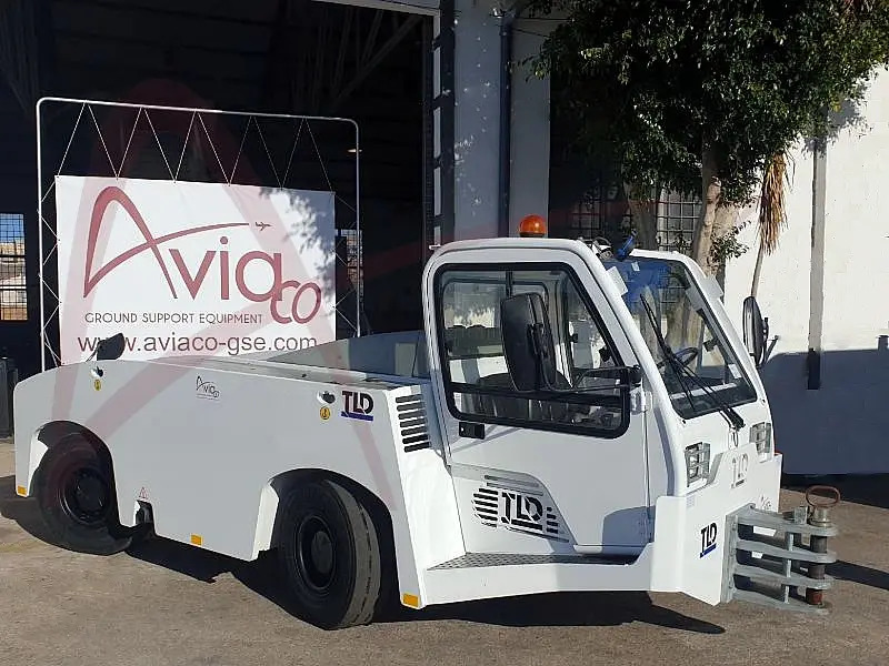 TLD TMX-150/12 - Влекач на самолети: снимка 1 TLD TMX-150/12 - Влекач на самолети: снимка 1