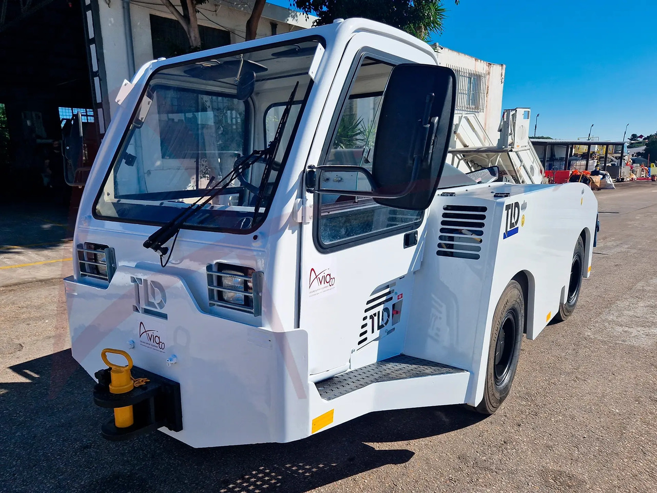 TLD TMX-150/15 - Влекач на самолети: снимка 1 TLD TMX-150/15 - Влекач на самолети: снимка 1