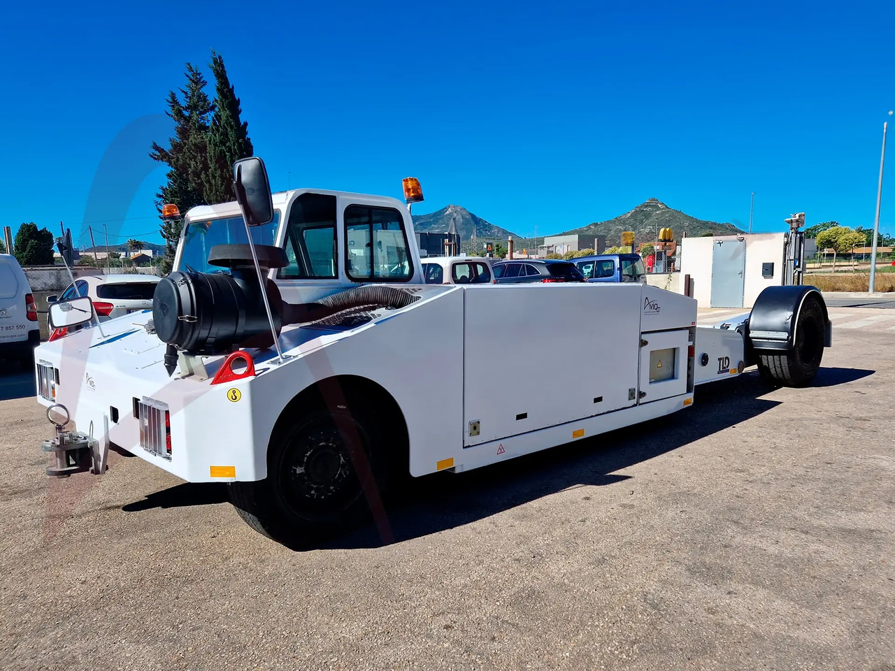 TLD TPX-200-S - Влекач на самолети: снимка 2 TLD TPX-200-S - Влекач на самолети: снимка 2