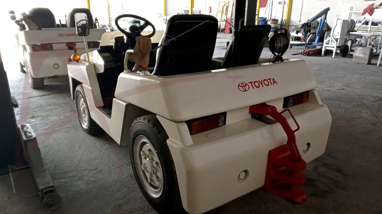 TOYOTA 02-2TD25 - Влекач за багаж: снимка 2 TOYOTA 02-2TD25 - Влекач за багаж: снимка 2