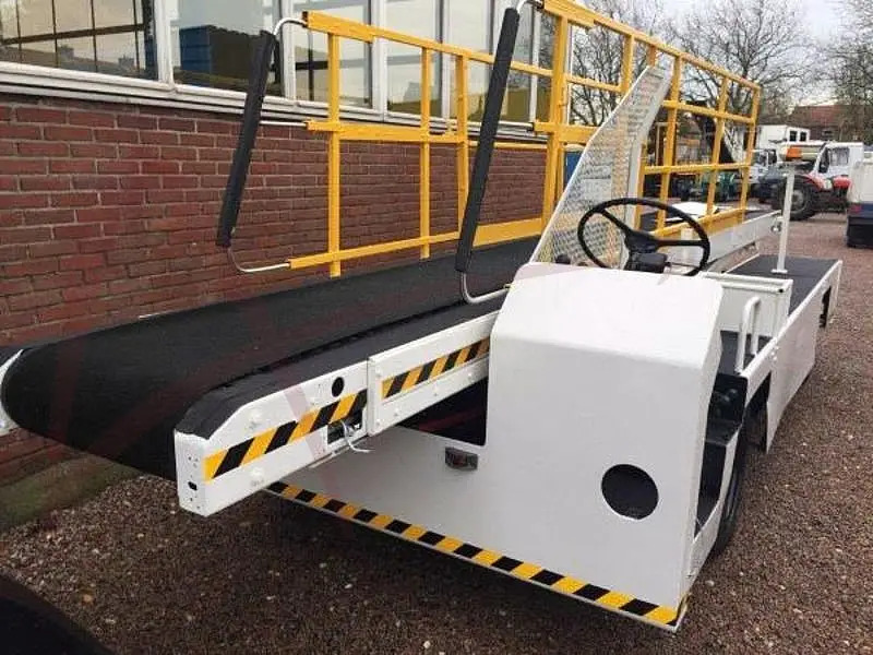 TUG 660 DIESEL - Лентов товарач: снимка 1 TUG 660 DIESEL - Лентов товарач: снимка 1
