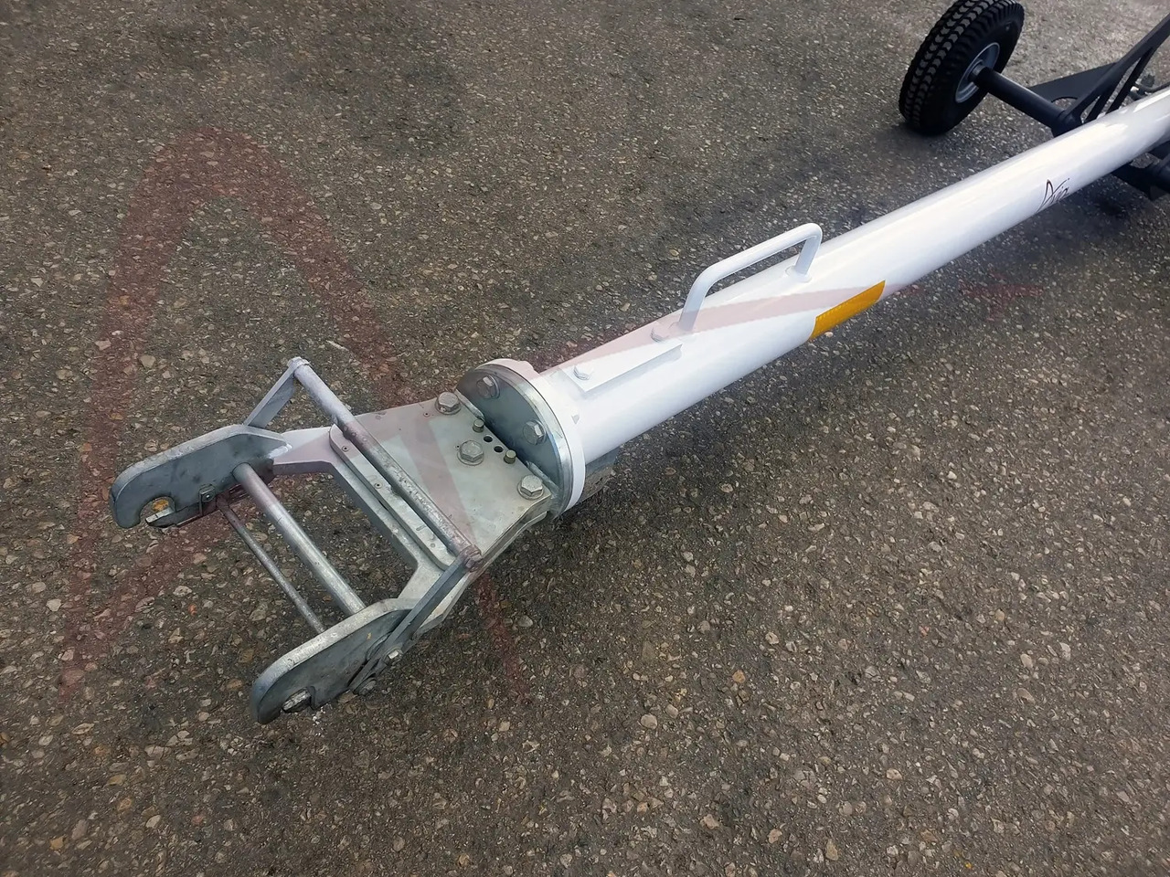 JMS J-TOW DASH8-4 - Техника за наземно обслужване: снимка 4 JMS J-TOW DASH8-4 - Техника за наземно обслужване: снимка 4