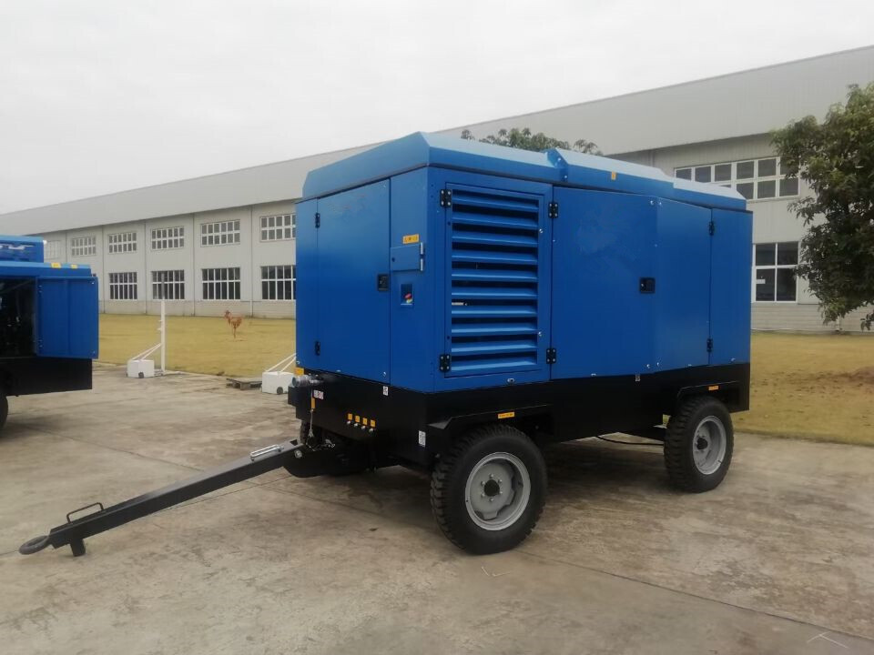 Liutech 400-30  1412CFM 30Bar Portable Screw Diesel - Компресор за въздух: снимка 1 Liutech 400-30  1412CFM 30Bar Portable Screw Diesel - Компресор за въздух: снимка 1