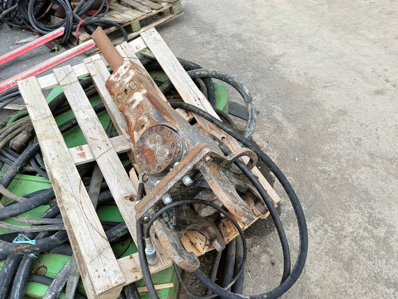Atlas-Copco HS35U 248 kg hamer breker brokk husqvarna 8 cm - Хидравличен чук за Строителна техника: снимка 2 Atlas-Copco HS35U 248 kg hamer breker brokk husqvarna 8 cm - Хидравличен чук за Строителна техника: снимка 2