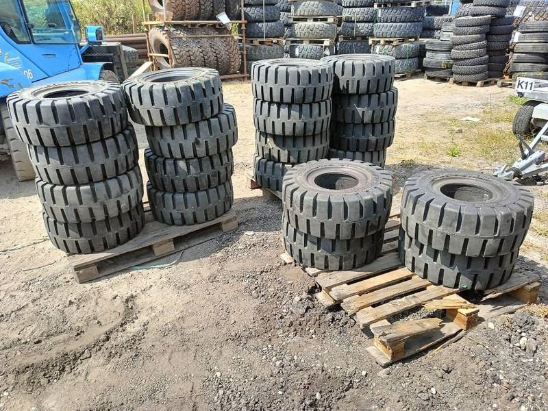 Banden landbouwbanden michelin dunlop 9.5R17.5 + 2 - Гуми и джанти за Строителна техника: снимка 4 Banden landbouwbanden michelin dunlop 9.5R17.5 + 2 - Гуми и джанти за Строителна техника: снимка 4