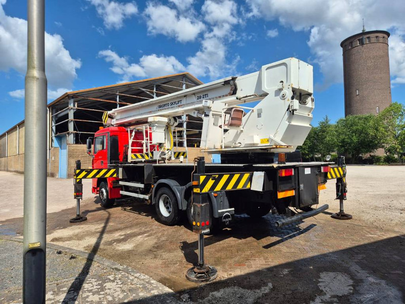 Bronto skylift 28-2T1 28 m hi lift hoogwerker MAN TGA 26. - Автовишка: снимка 5 Bronto skylift 28-2T1 28 m hi lift hoogwerker MAN TGA 26. - Автовишка: снимка 5