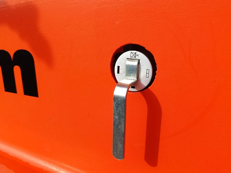 Seacom RT10M 40 ton trailer aanhanger brakes lights 2021 - Ремарке: снимка 4 Seacom RT10M 40 ton trailer aanhanger brakes lights 2021 - Ремарке: снимка 4