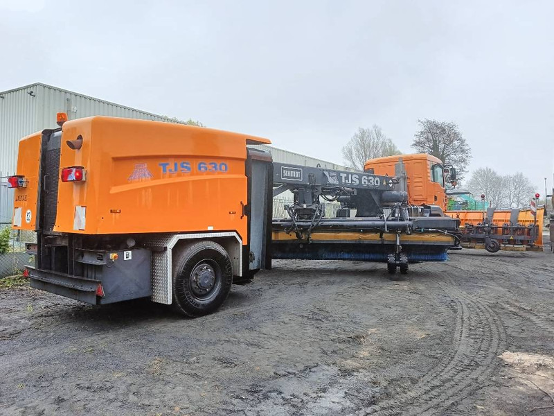 Schmidt TSJ630 man runway snow cleaning sneeuwschuif 2008 - Гребло за сняг за Селскостопанска техника: снимка 2 Schmidt TSJ630 man runway snow cleaning sneeuwschuif 2008 - Гребло за сняг за Селскостопанска техника: снимка 2
