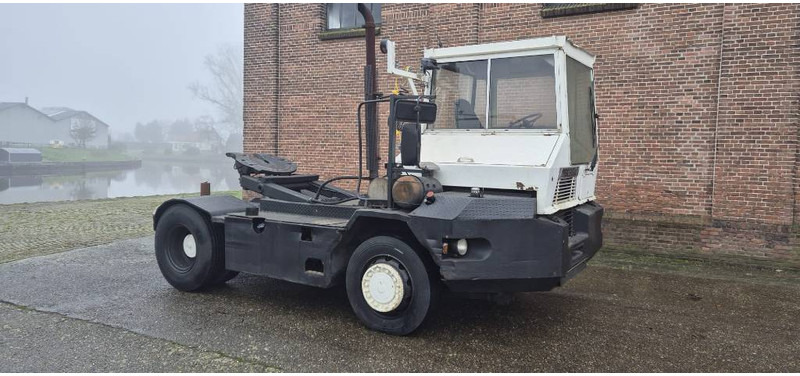 Terberg trt89 4x4 terminal trekker tractor port truck - Терминален влекач: снимка 1 Terberg trt89 4x4 terminal trekker tractor port truck - Терминален влекач: снимка 1