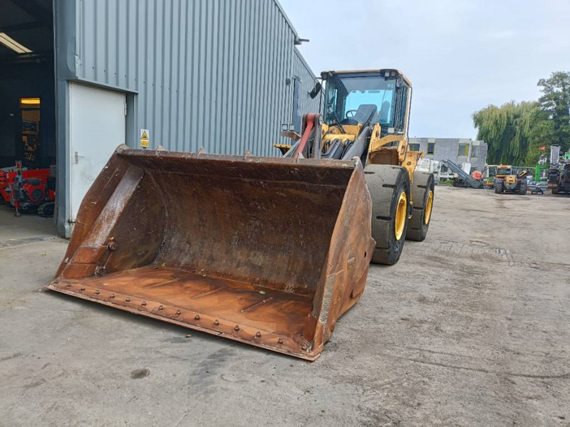 Volvo L 120 F Loader shovel wiellader - Колесен товарач: снимка 4 Volvo L 120 F Loader shovel wiellader - Колесен товарач: снимка 4