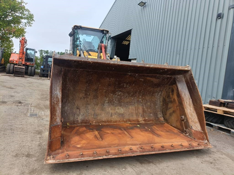 Volvo L 120 F Loader shovel wiellader - Колесен товарач: снимка 3 Volvo L 120 F Loader shovel wiellader - Колесен товарач: снимка 3
