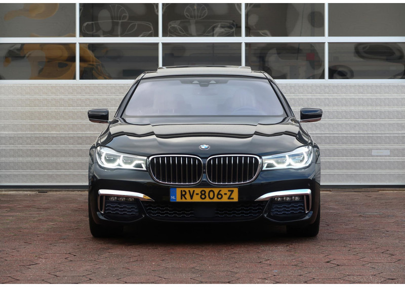 Седан BMW 7 Serie 740Ld xDrive High Executive M-PAKKET/ MASSAGE/ PANO/ DEALER OND/ VOL!: снимка 7