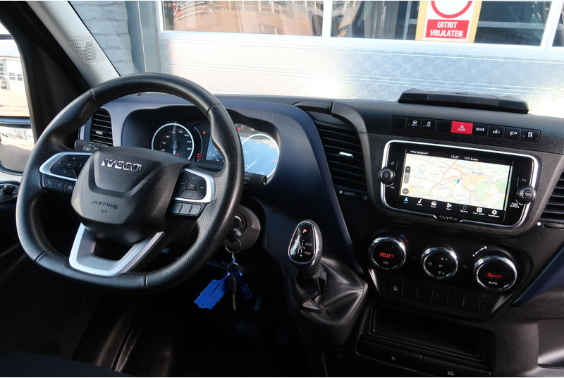 Iveco Daily 35S18HV 3.0 35 L2 H2 AUT/ LED/ CAMERA/ 3.5T/ CRUISE/ CLIMA/ TREKHAAK - Товарен бус: снимка 5 Iveco Daily 35S18HV 3.0 35 L2 H2 AUT/ LED/ CAMERA/ 3.5T/ CRUISE/ CLIMA/ TREKHAAK - Товарен бус: снимка 5