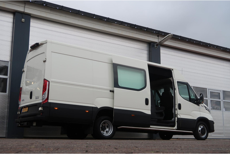 Iveco Daily 35C18H 3.0 DC AUT/ CAMERA/ LED/ CRUISE/ CLIMA/ TREKHAAK - Лекотоварен автомобил, Бус с двойна кабина: снимка 4 Iveco Daily 35C18H 3.0 DC AUT/ CAMERA/ LED/ CRUISE/ CLIMA/ TREKHAAK - Лекотоварен автомобил, Бус с двойна кабина: снимка 4