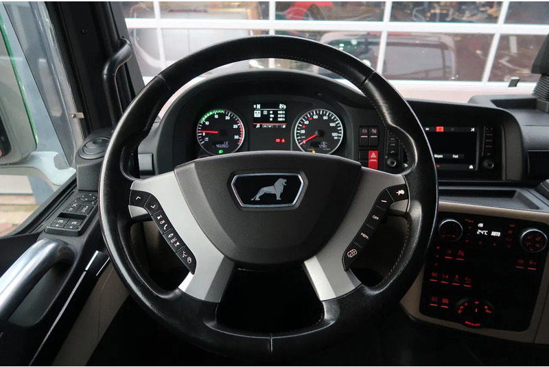 MAN TGX TGX 33.640 6X4 /RETARDER/ HYDRAULIK/ ALCOA'S/ LED/ ETC! - Влекач: снимка 4 MAN TGX TGX 33.640 6X4 /RETARDER/ HYDRAULIK/ ALCOA'S/ LED/ ETC! - Влекач: снимка 4