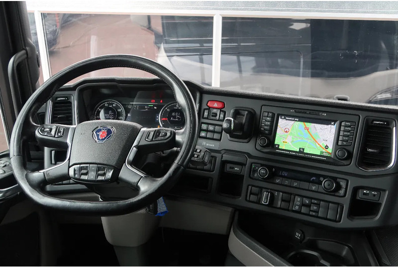 Влекач Scania 450S NGS RETARDER/ 2X TANK/ ACC/ PARK CLIMA/ DIFF LOCK: снимка 6
