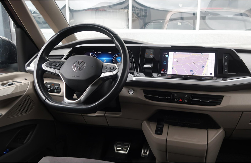 Volkswagen Multivan 1.4 eHybrid L2 Bulli Edition PANO/ 360 CAM/ MASSAGE/ H&K/ HEAD-UP/ TREKHAAK/ VOL! - Лек автомобил: снимка 5 Volkswagen Multivan 1.4 eHybrid L2 Bulli Edition PANO/ 360 CAM/ MASSAGE/ H&K/ HEAD-UP/ TREKHAAK/ VOL! - Лек автомобил: снимка 5