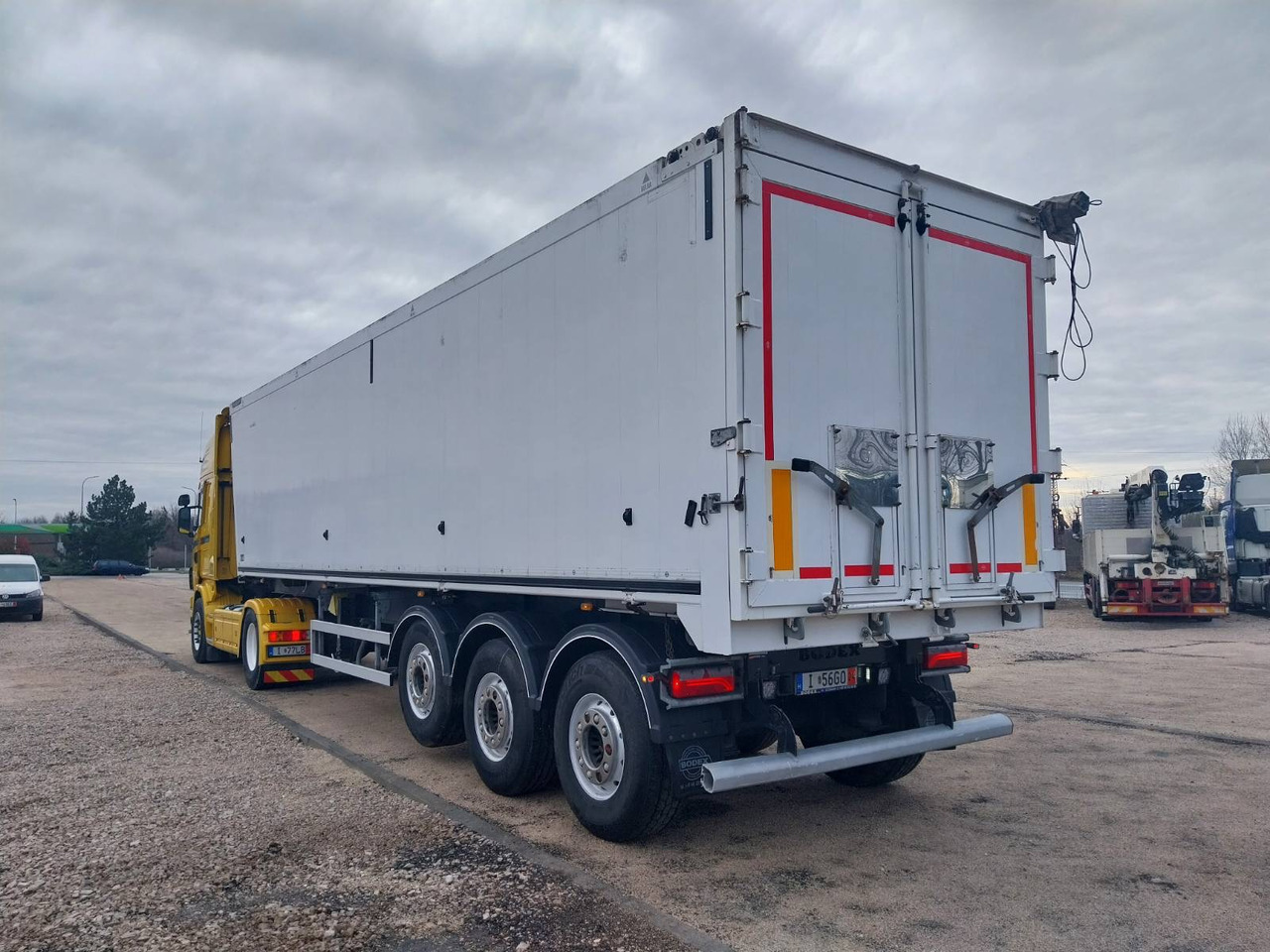 BODEX 55m3 - Самосвал полуремарке: снимка 1 BODEX 55m3 - Самосвал полуремарке: снимка 1