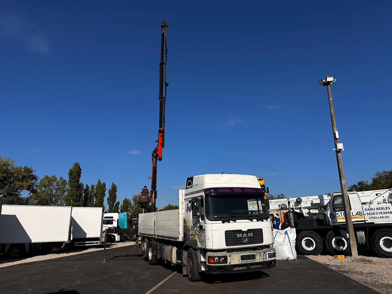 MAN F2000 26.413 Palfinger pk 16000 - Камион с кран: снимка 3 MAN F2000 26.413 Palfinger pk 16000 - Камион с кран: снимка 3