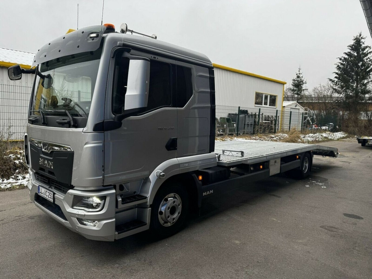 MAN TGL 12.250 BL Autotransporter Netto 116714- - Камион пътна помощ: снимка 2 MAN TGL 12.250 BL Autotransporter Netto 116714- - Камион пътна помощ: снимка 2