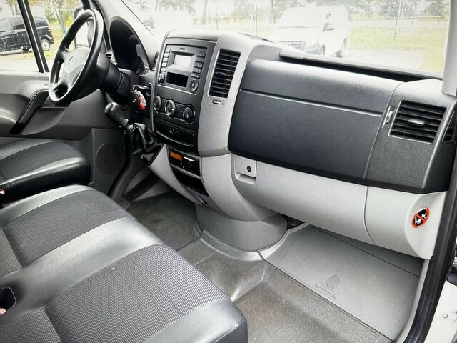 MERCEDES-BENZ Sprinter 316 CDI Pritsche 4x4 Allrad Plane... - Бордови бус: снимка 4 MERCEDES-BENZ Sprinter 316 CDI Pritsche 4x4 Allrad Plane... - Бордови бус: снимка 4