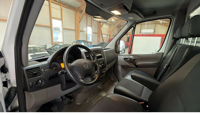 MERCEDES-BENZ Sprinter 316 CDI Pritsche 4x4 Allrad Plane... - Бордови бус: снимка 4 MERCEDES-BENZ Sprinter 316 CDI Pritsche 4x4 Allrad Plane... - Бордови бус: снимка 4