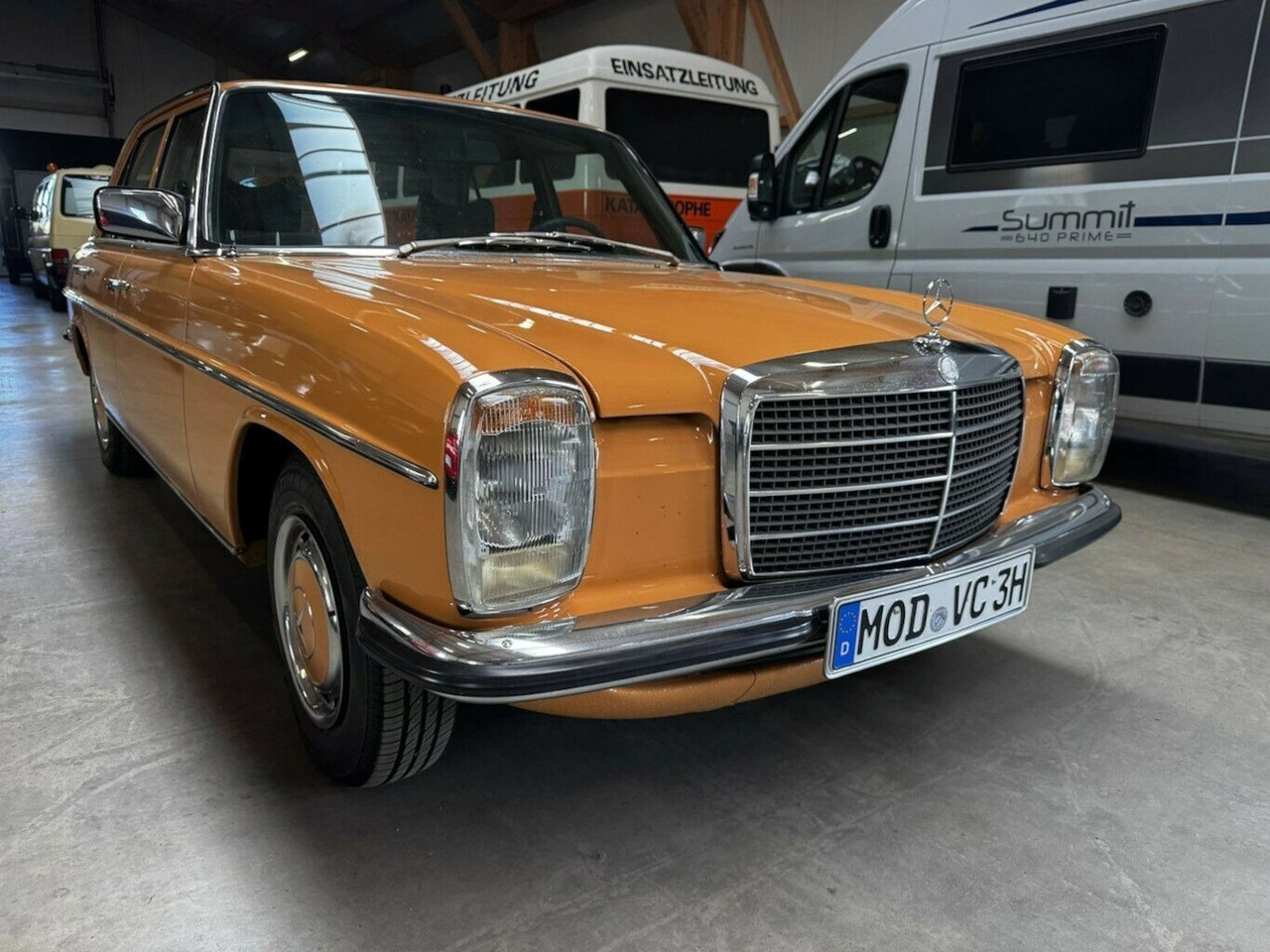 Mercedes-Benz 200 D/8 - Седан: снимка 3 Mercedes-Benz 200 D/8 - Седан: снимка 3