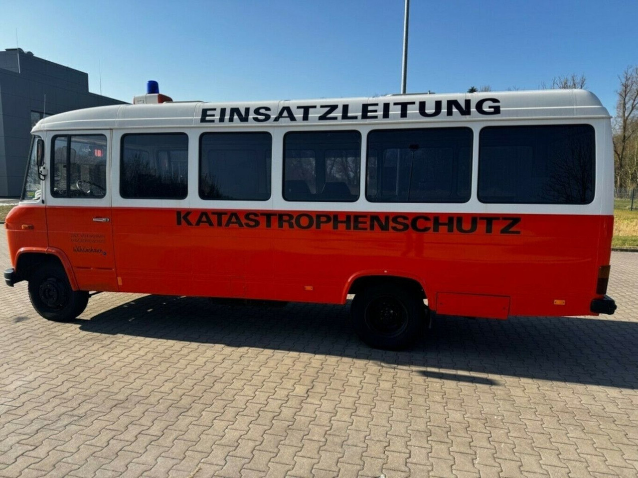 Mercedes-Benz O 309D 608D H-Kennzeichen - Кемпер ван: снимка 5 Mercedes-Benz O 309D 608D H-Kennzeichen - Кемпер ван: снимка 5