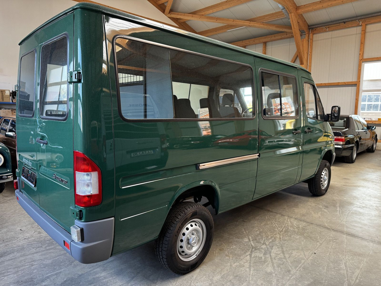 Mercedes-Benz Sprinter 313 CDI 4x4 Allrad Untersetzung Sperre - Пътнически бус: снимка 5 Mercedes-Benz Sprinter 313 CDI 4x4 Allrad Untersetzung Sperre - Пътнически бус: снимка 5