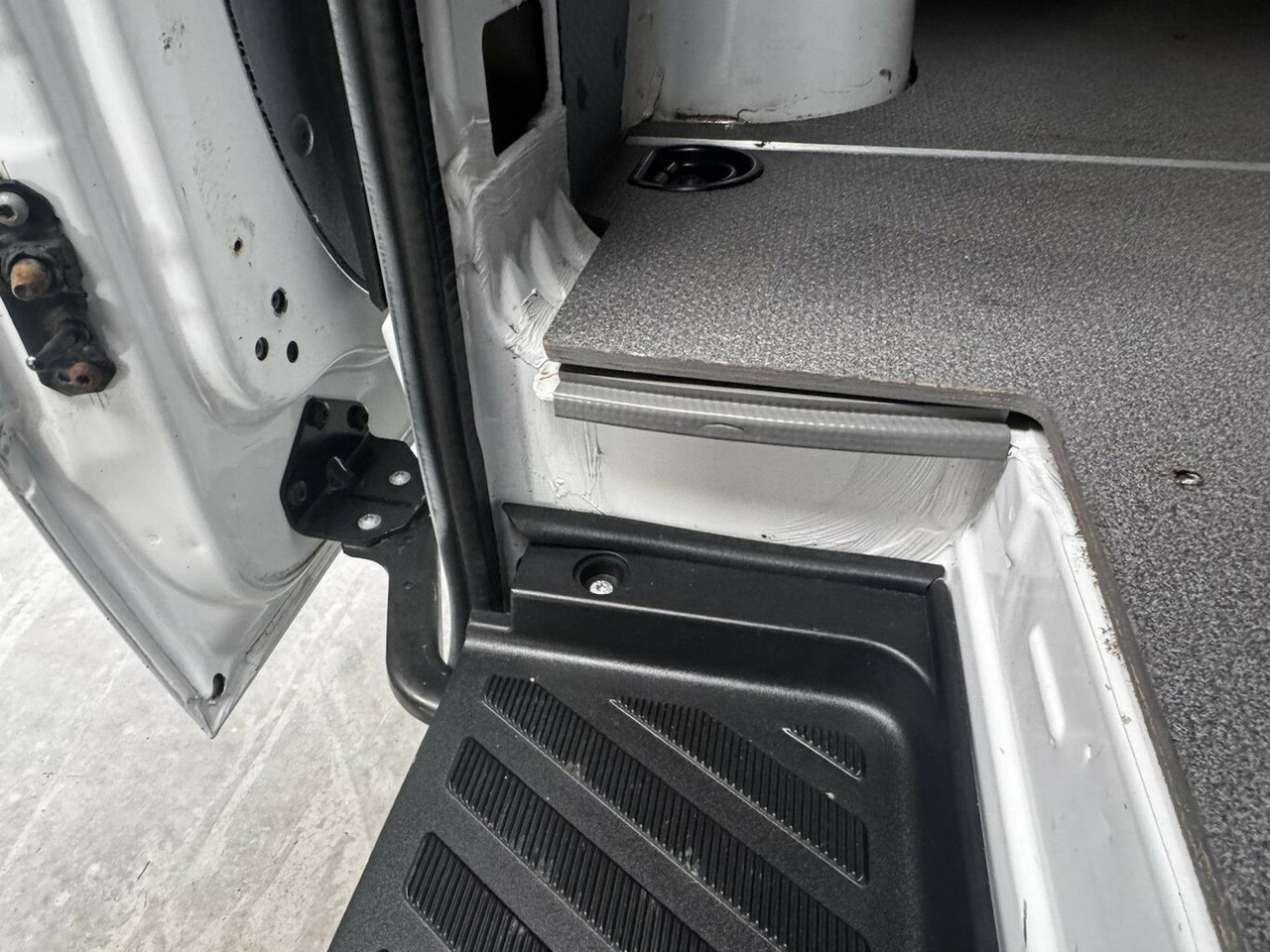 Лизинг на  Mercedes-Benz Sprinter 319 CDI 4x4 3.0 V6 Untersetzung 1a! Mercedes-Benz Sprinter 319 CDI 4x4 3.0 V6 Untersetzung 1a!: снимка 33