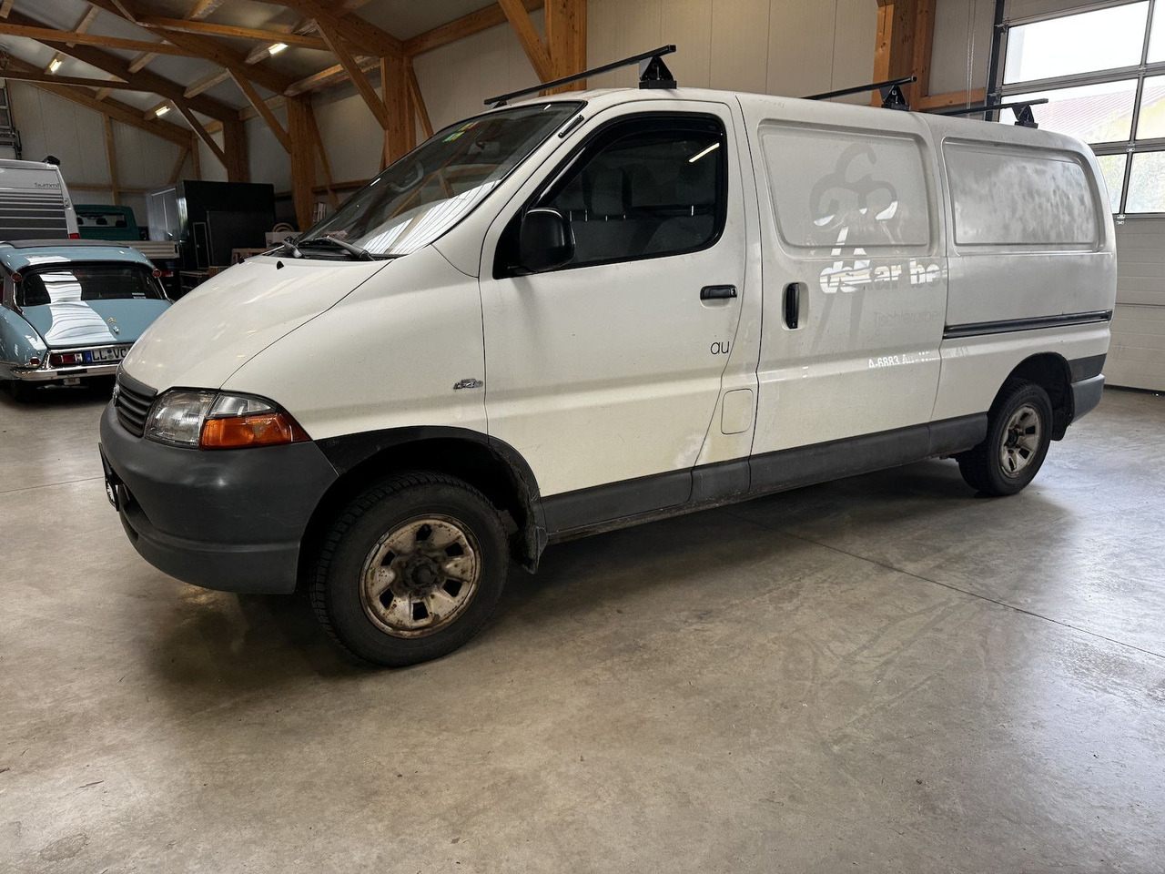 Toyota Hiace 2.5TD D4-D Kasten lang 4WD 4x4 - Комби: снимка 2 Toyota Hiace 2.5TD D4-D Kasten lang 4WD 4x4 - Комби: снимка 2