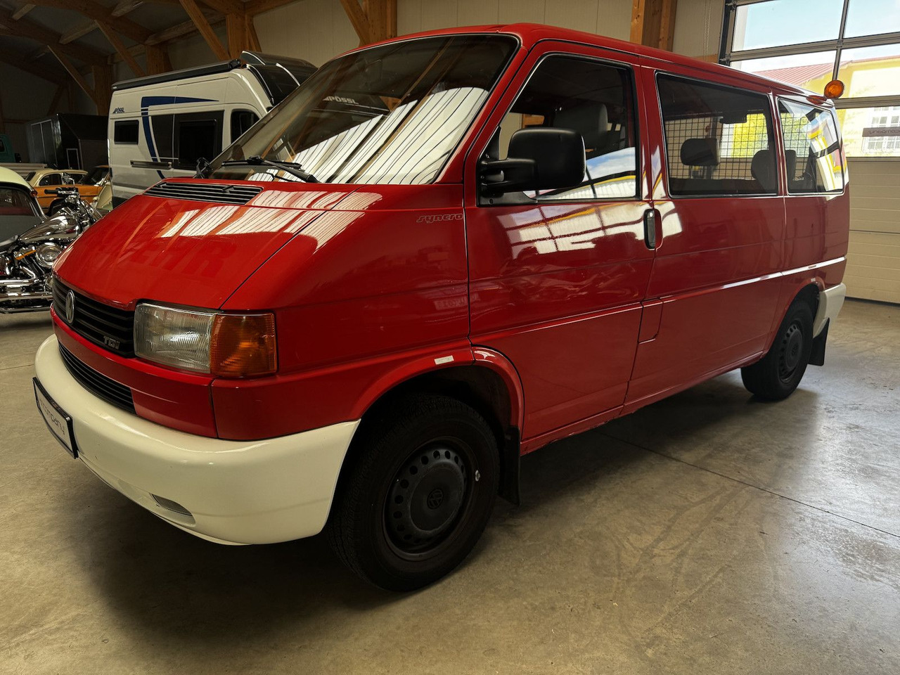 Volkswagen T4 2.5 TDI Syncro 4x4 7-Sitzer 1. Hand! - Пътнически бус: снимка 1 Volkswagen T4 2.5 TDI Syncro 4x4 7-Sitzer 1. Hand! - Пътнически бус: снимка 1