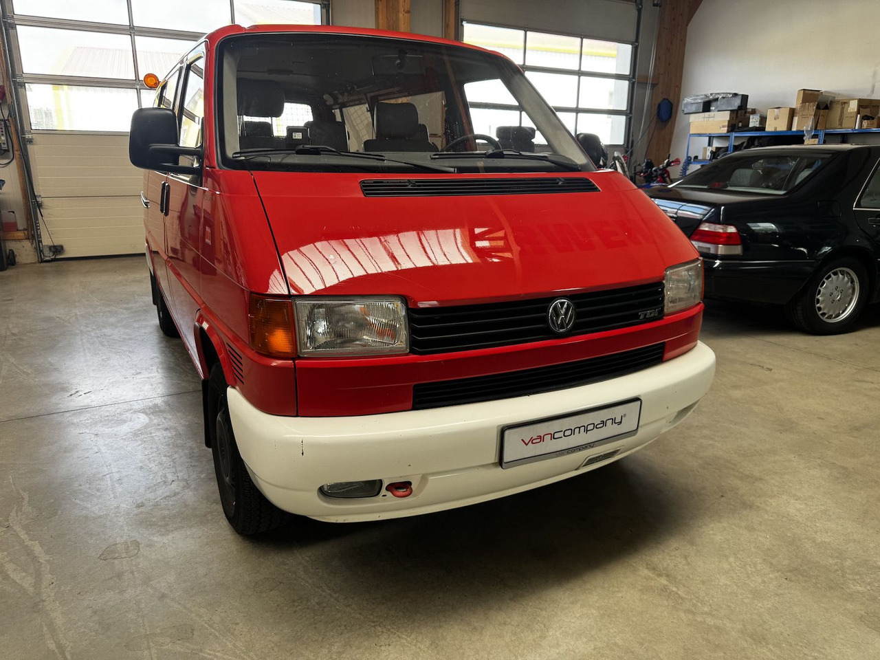 Volkswagen T4 2.5 TDI Syncro 4x4 7-Sitzer 1. Hand! - Пътнически бус: снимка 3 Volkswagen T4 2.5 TDI Syncro 4x4 7-Sitzer 1. Hand! - Пътнически бус: снимка 3