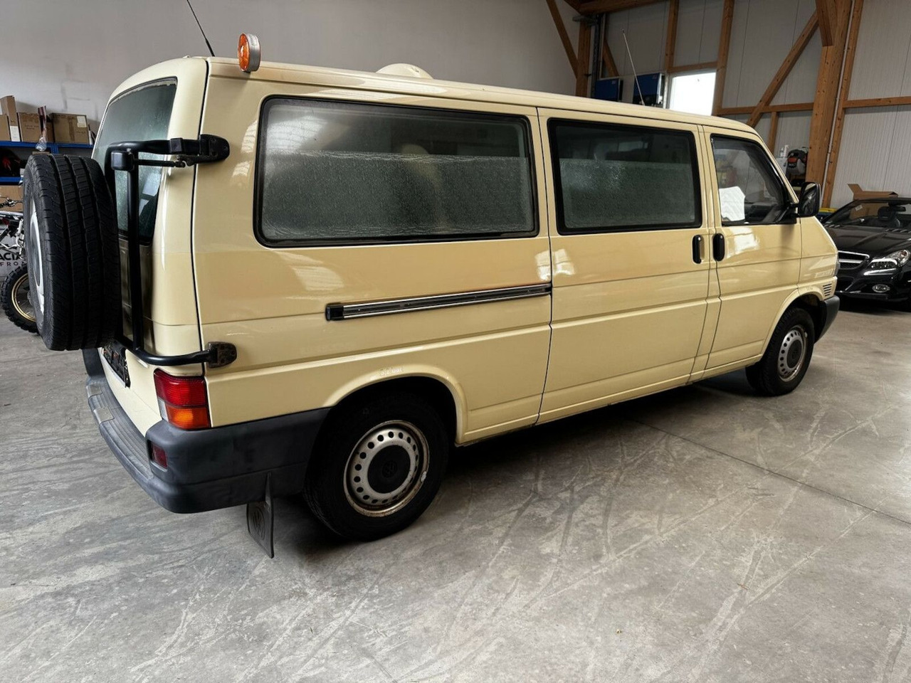 Volkswagen T4 2.5 TDI Syncro 4x4 lang 1. Hand! - Пътнически бус: снимка 5 Volkswagen T4 2.5 TDI Syncro 4x4 lang 1. Hand! - Пътнически бус: снимка 5