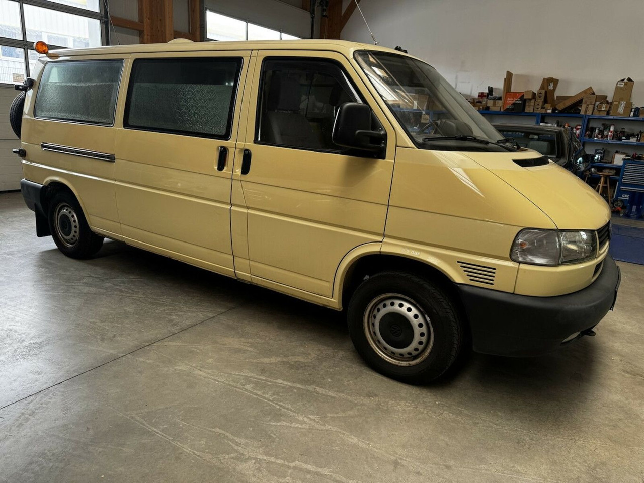 Volkswagen T4 2.5 TDI Syncro 4x4 lang 1. Hand! - Пътнически бус: снимка 4 Volkswagen T4 2.5 TDI Syncro 4x4 lang 1. Hand! - Пътнически бус: снимка 4