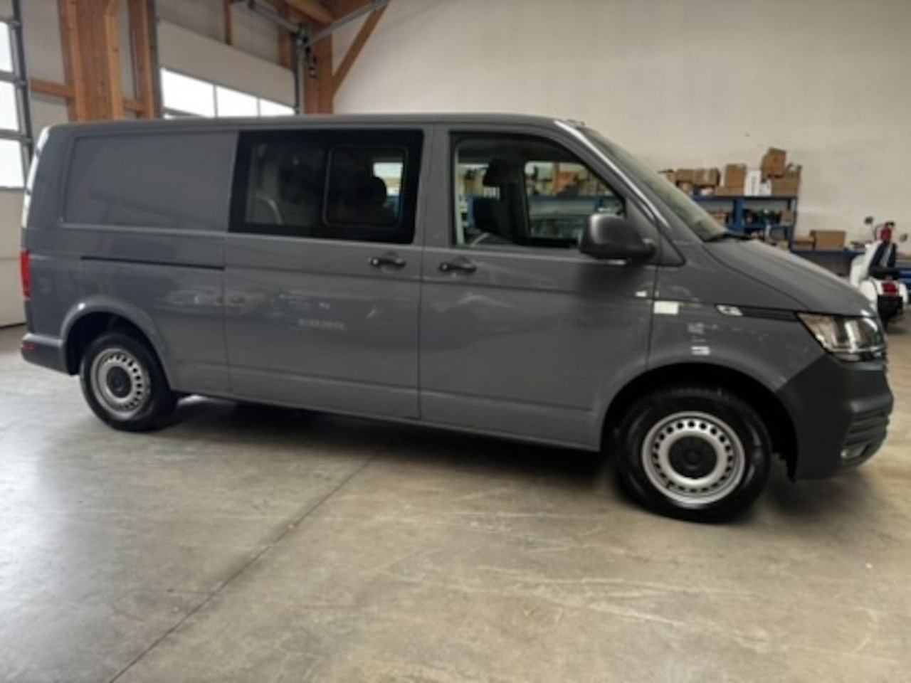 Volkswagen T6.1 lang 5-Sitzer 2.0 TDI 4Motion LKW - Малък ван: снимка 3 Volkswagen T6.1 lang 5-Sitzer 2.0 TDI 4Motion LKW - Малък ван: снимка 3