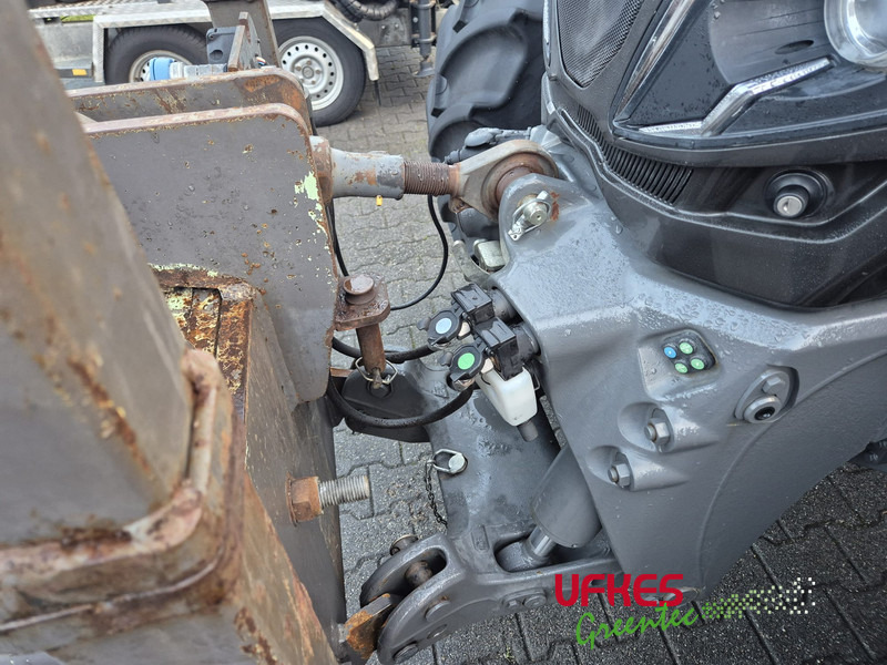 Трактор Valtra T 234 Direct TwinTrac: снимка 20