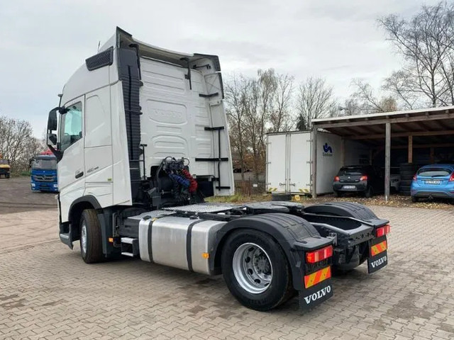 Volvo FH 460 Globetrotter 4x2 | Leasing - Влекач: снимка 2 Volvo FH 460 Globetrotter 4x2 | Leasing - Влекач: снимка 2