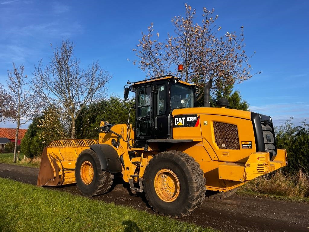 CAT 938M - Колесен товарач: снимка 3 CAT 938M - Колесен товарач: снимка 3