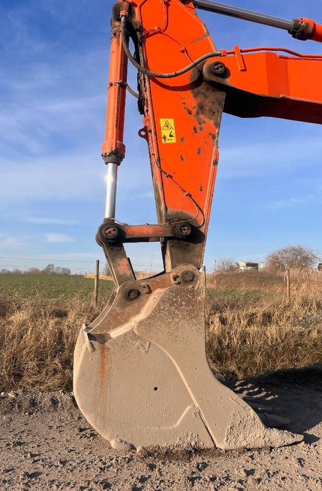 Hitachi ZX 690 LC H-6 ZX690LCR-6 - Верижен багер: снимка 3 Hitachi ZX 690 LC H-6 ZX690LCR-6 - Верижен багер: снимка 3