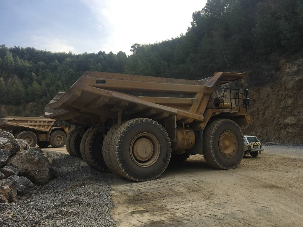 Komatsu HD 785-3 - Кариерен самосвал: снимка 4 Komatsu HD 785-3 - Кариерен самосвал: снимка 4