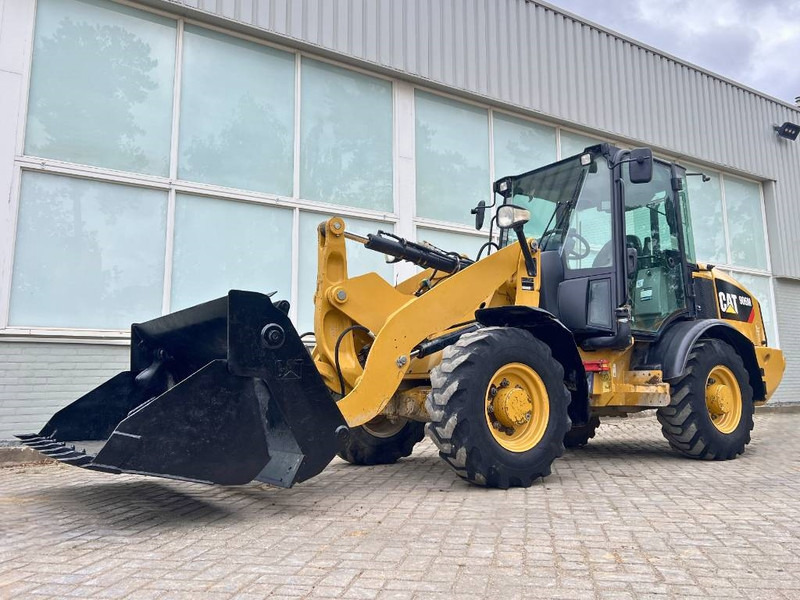Cat 906 M     2016 - Колесен товарач: снимка 2 Cat 906 M     2016 - Колесен товарач: снимка 2