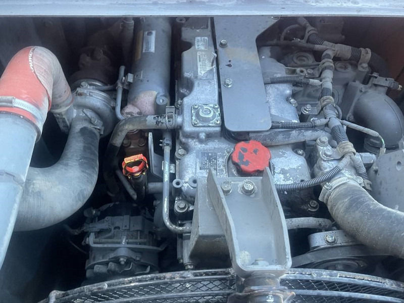 Колесен багер Hitachi ZX 140 W-3: снимка 17 Колесен багер Hitachi ZX 140 W-3: снимка 17