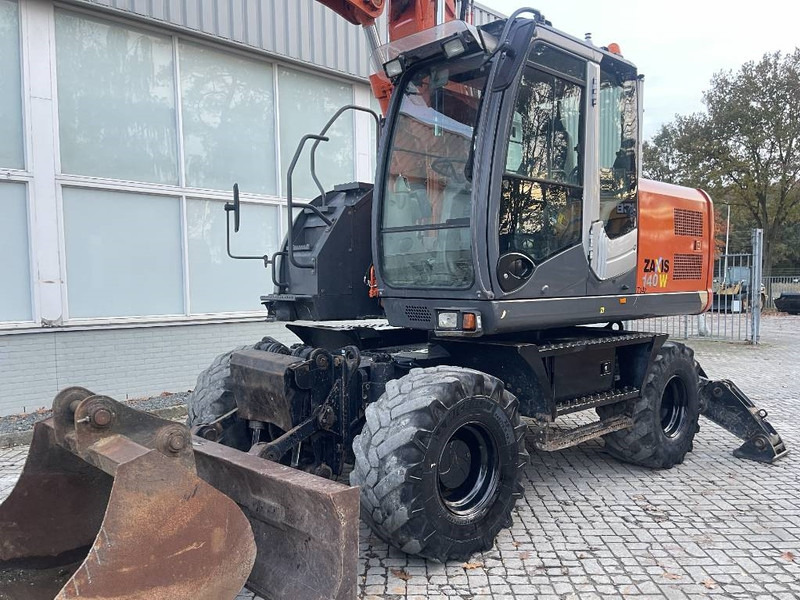 Колесен багер Hitachi ZX 140 W-3: снимка 20 Колесен багер Hitachi ZX 140 W-3: снимка 20