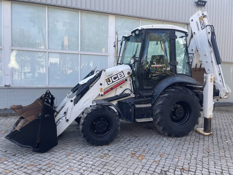JCB 3 CX 2019 - Багер-товарач: снимка 2 JCB 3 CX 2019 - Багер-товарач: снимка 2