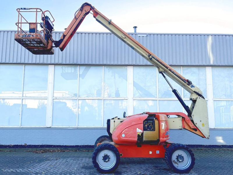 JLG 600 AJ - Телескопична платформа: снимка 1 JLG 600 AJ - Телескопична платформа: снимка 1