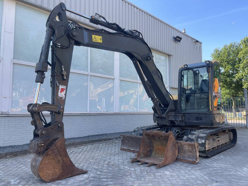 Volvo ECR 88 D 2016 CE - Мини багер: снимка 2 Volvo ECR 88 D 2016 CE - Мини багер: снимка 2